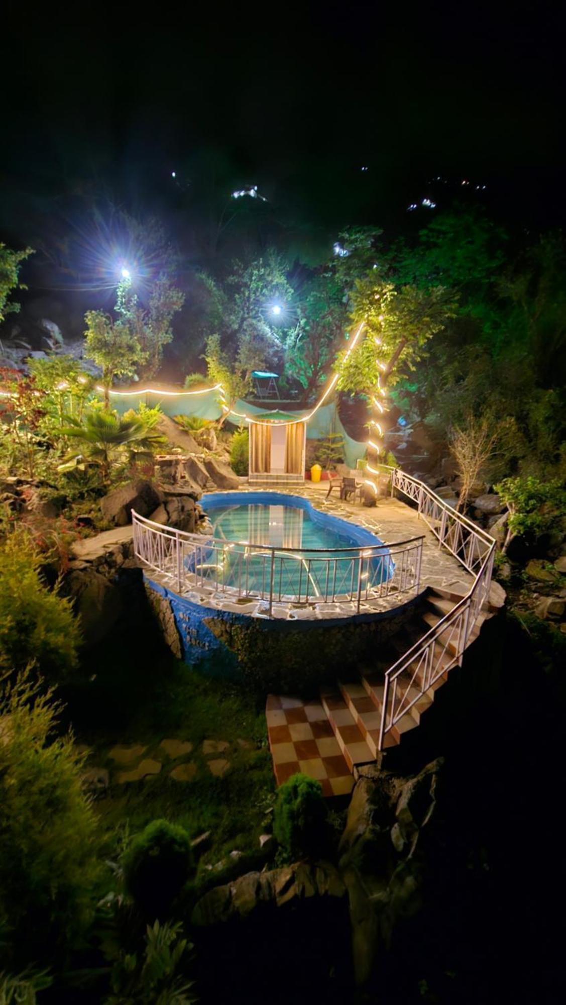 On The Rocks Hotel กัสซอลี ภายนอก รูปภาพ